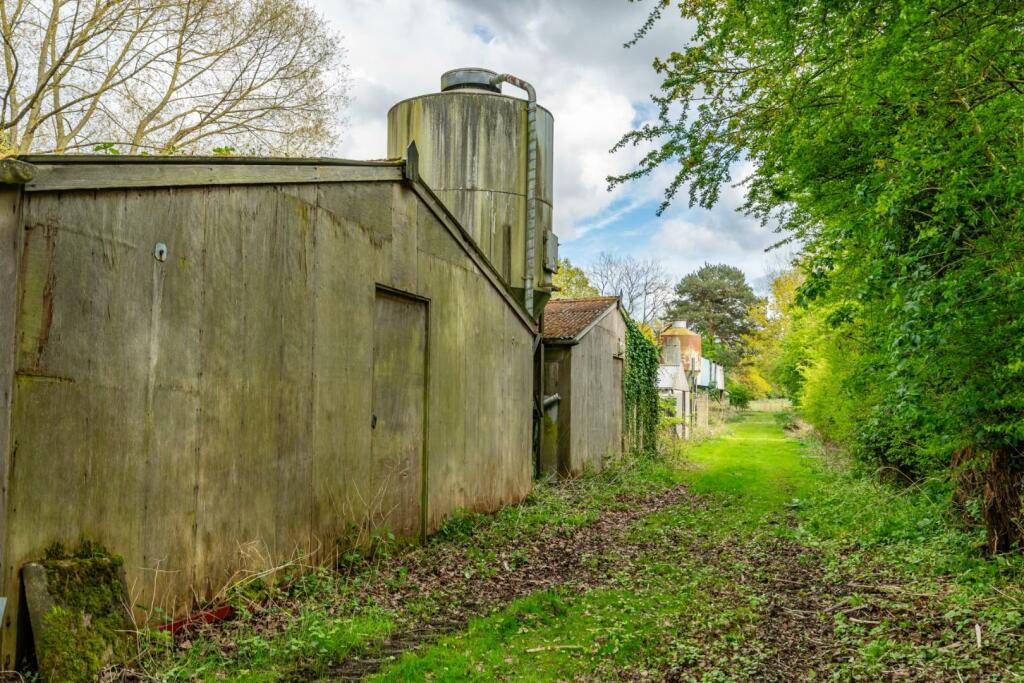 external (5 of 7).jpg