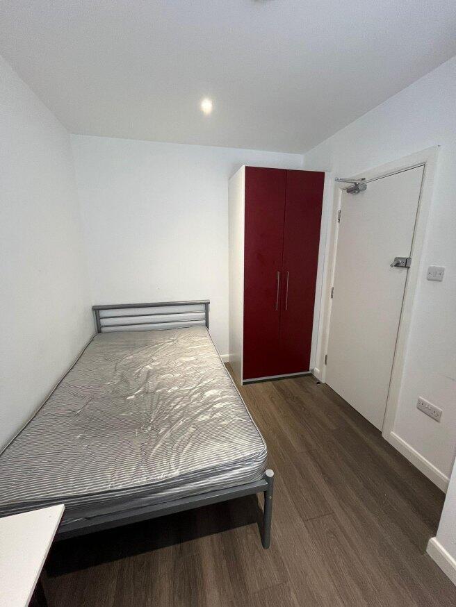ashford-street-st4-2el-992583