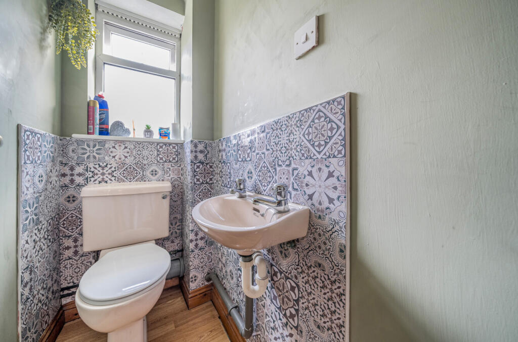 1348839-10-68d2d3...