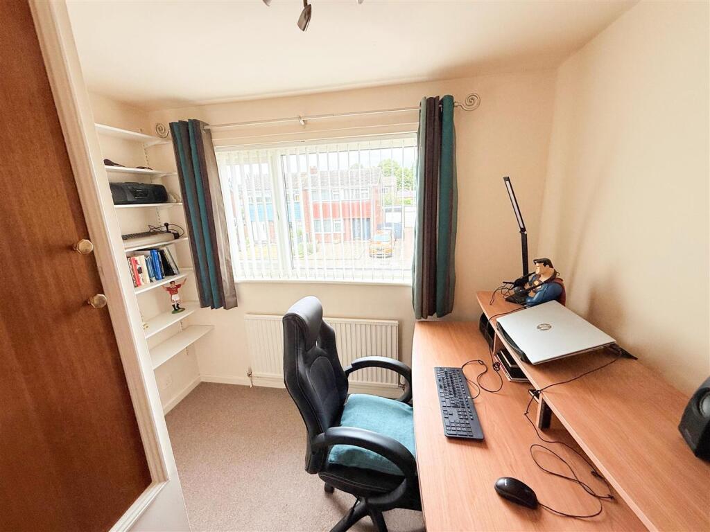 BEDROOM 3