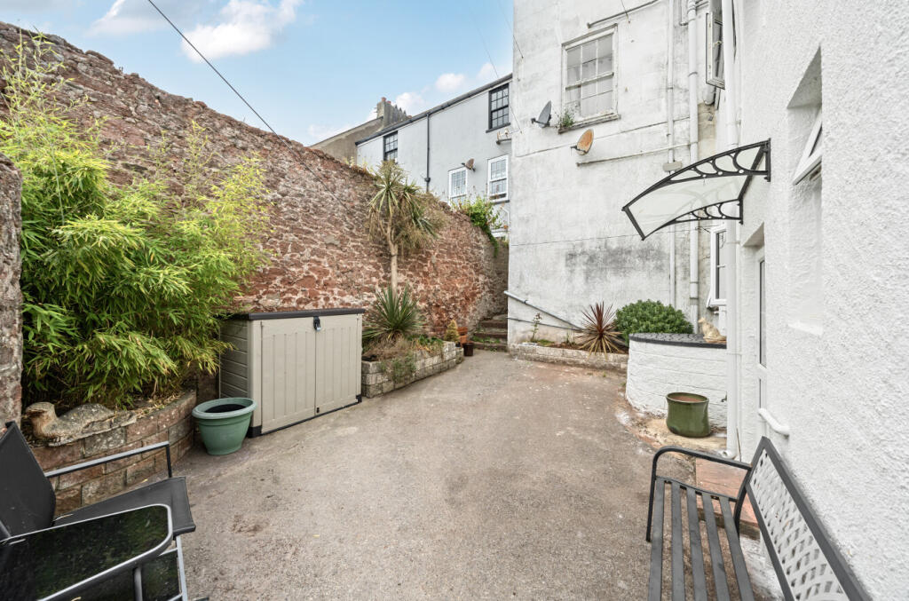 1326394-17-6878dc...