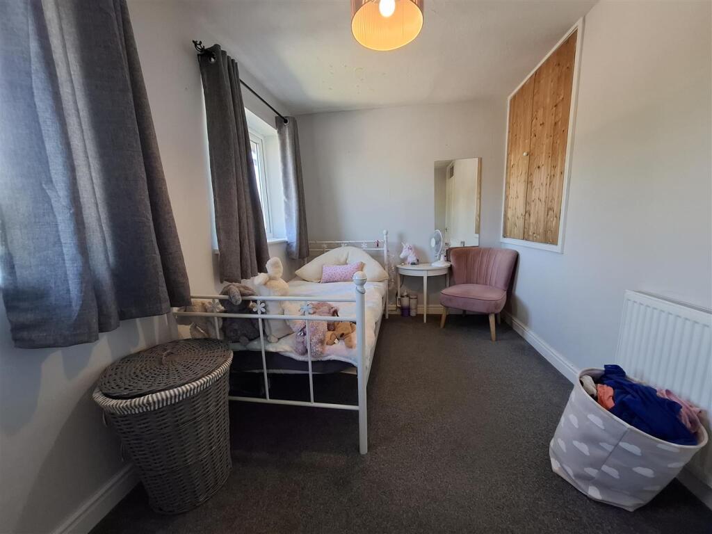Bedroom 2.jpg