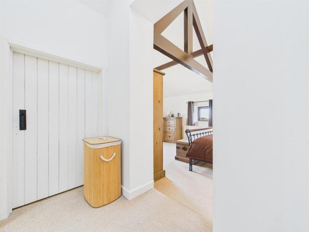 FIRST FLOOR STAIRS AND LANDING