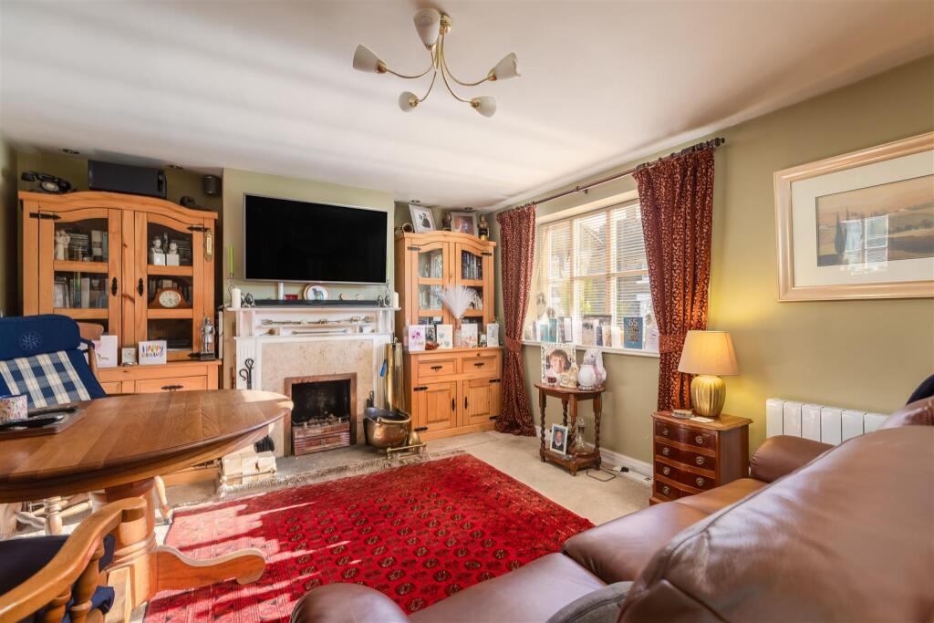 Northdale Cottages 2 Reception Room-1.jpg