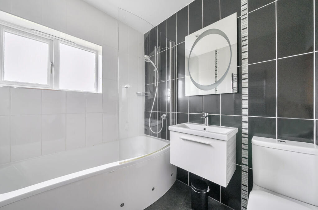 1299956-2-6836dc8...