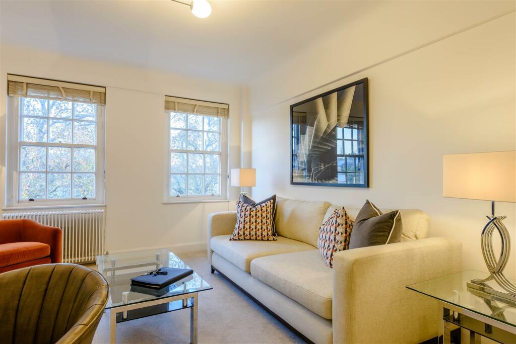 8447084-interior_05.jpg