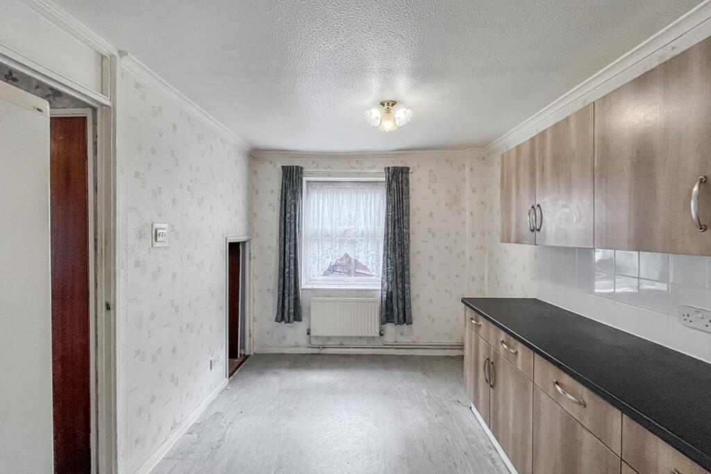 20 Elsworth Close, Feltham, Middlesex, TW14 8SF