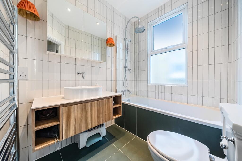 1318039-3-686d480...