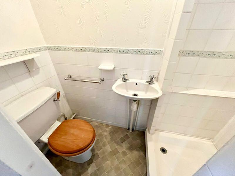 En Suite Bedroom Three