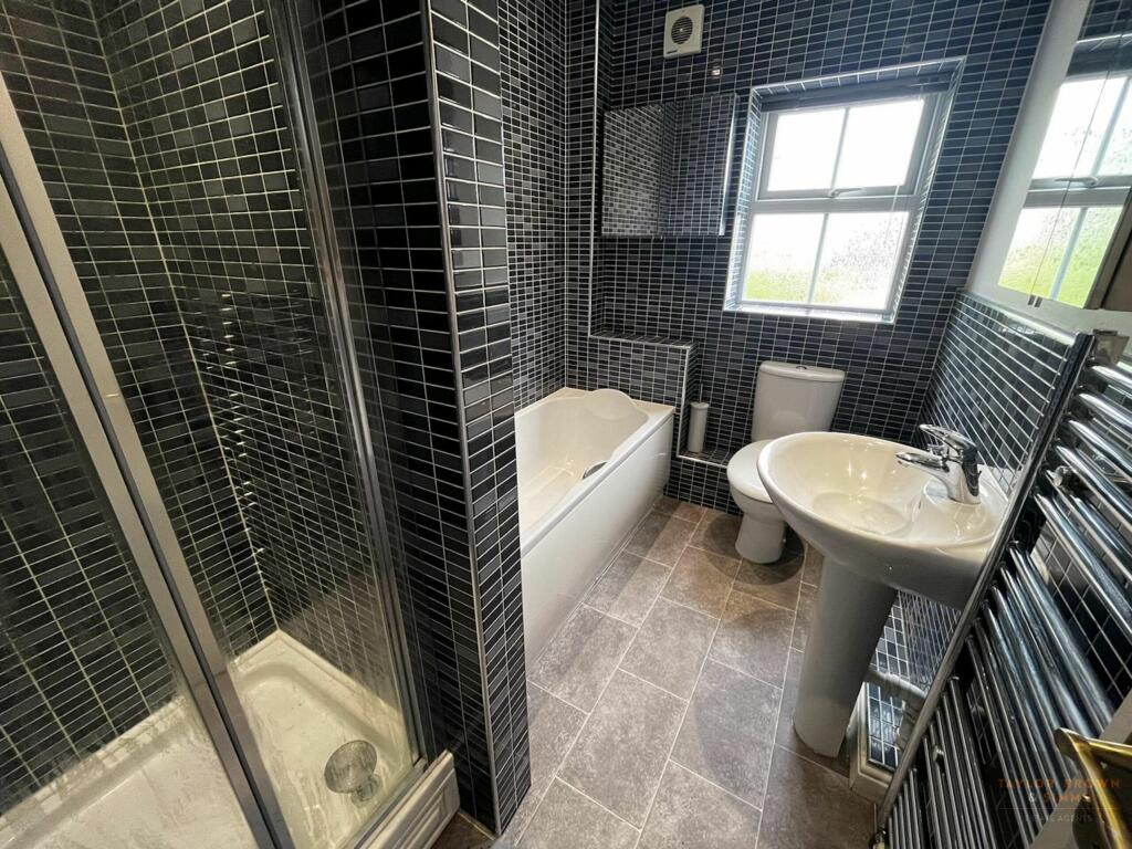 bathroom2.jpeg