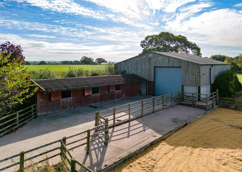 The Grove, Bradley-Drone-02.jpg