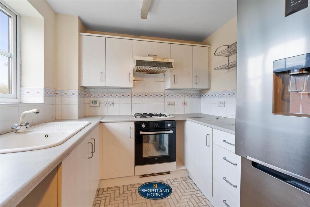 13 Lymington Drive (17 of 17).jpg