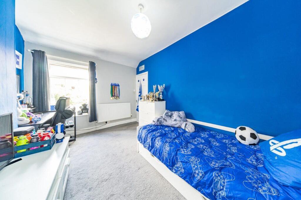 35 Cross Street bedroom 2 2.jpg