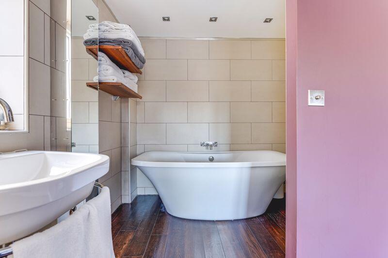 Ensuite