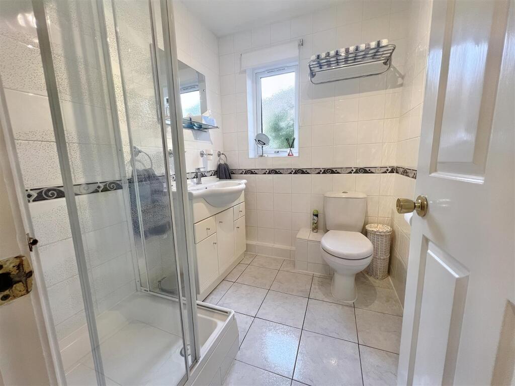 Ensuite Shower Room