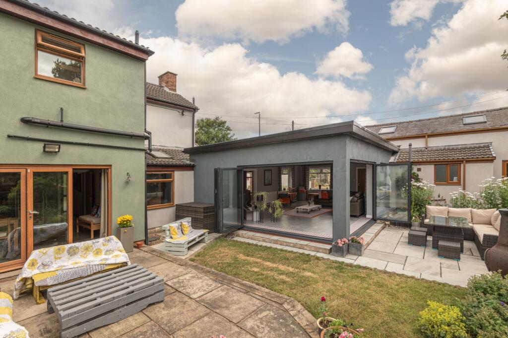 Outside view of the lounge with the bi-fold doors 