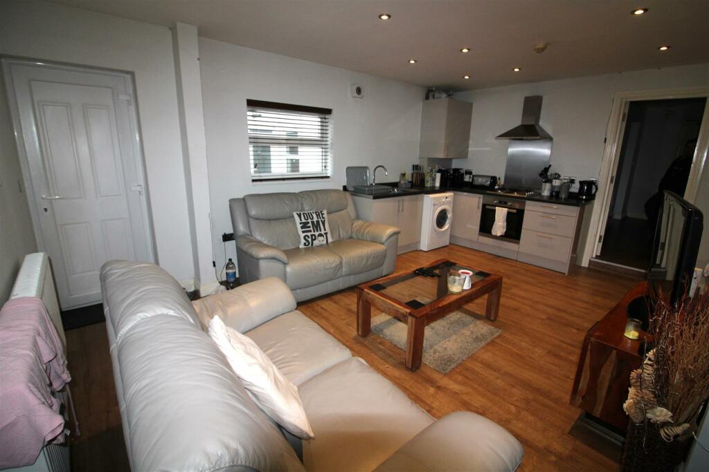 Kitchen/Living