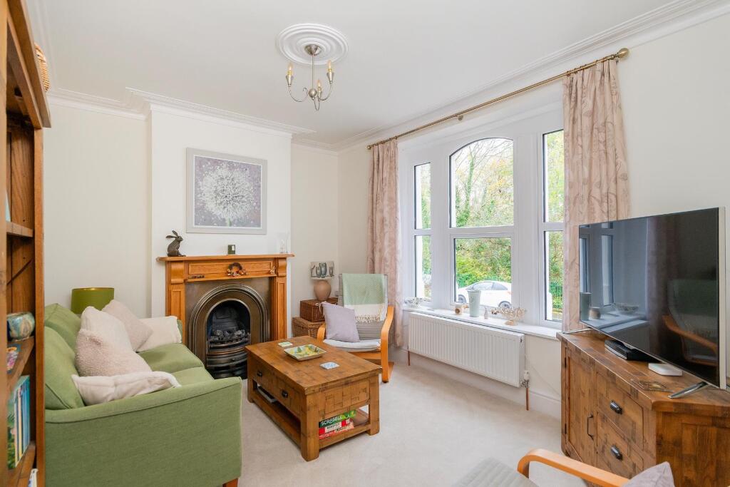 0R6TFS - Living Room C.jpg