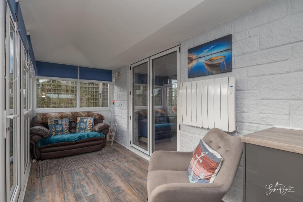 Sunroom/Utility