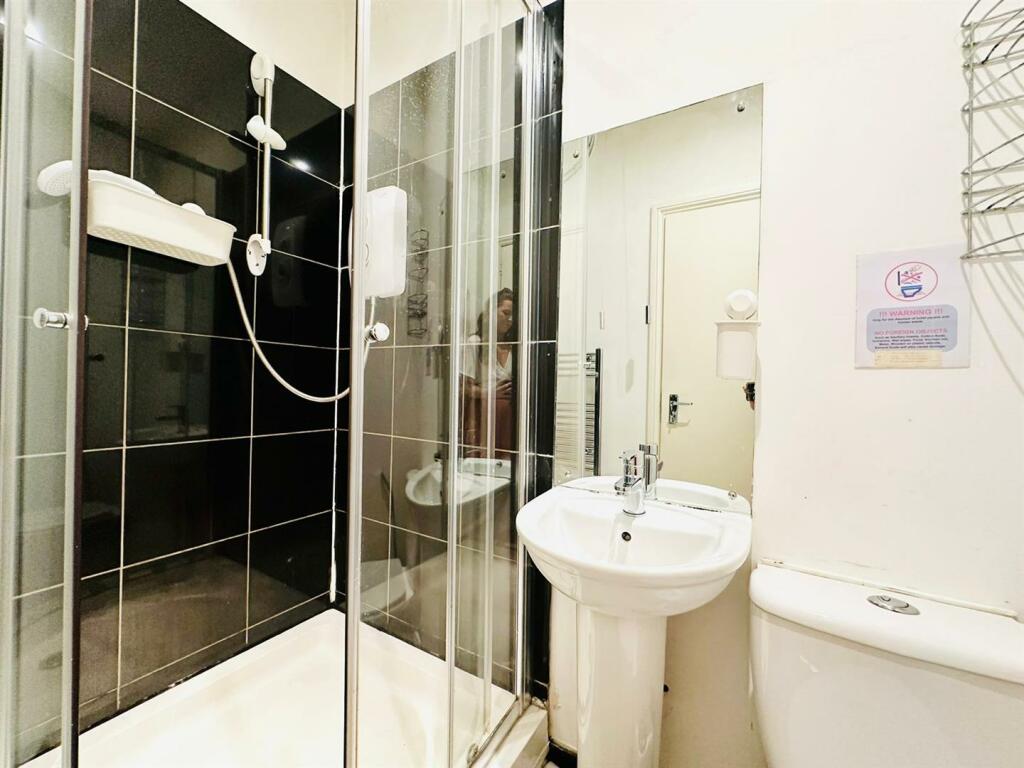 En suite 2