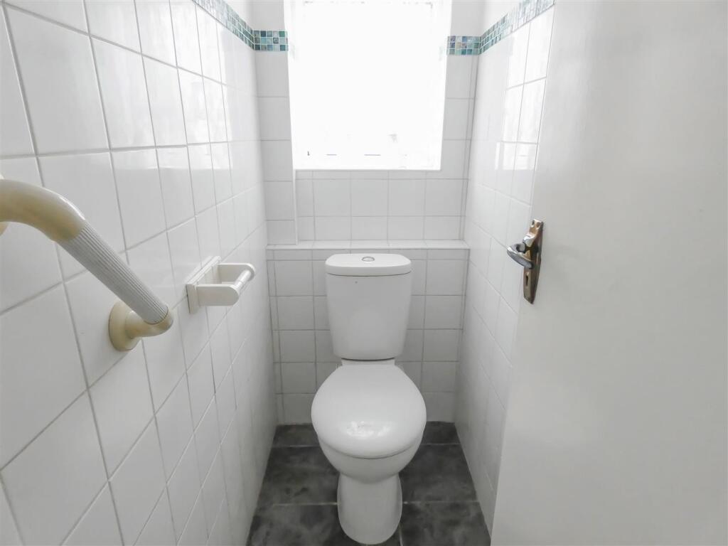 Separate WC