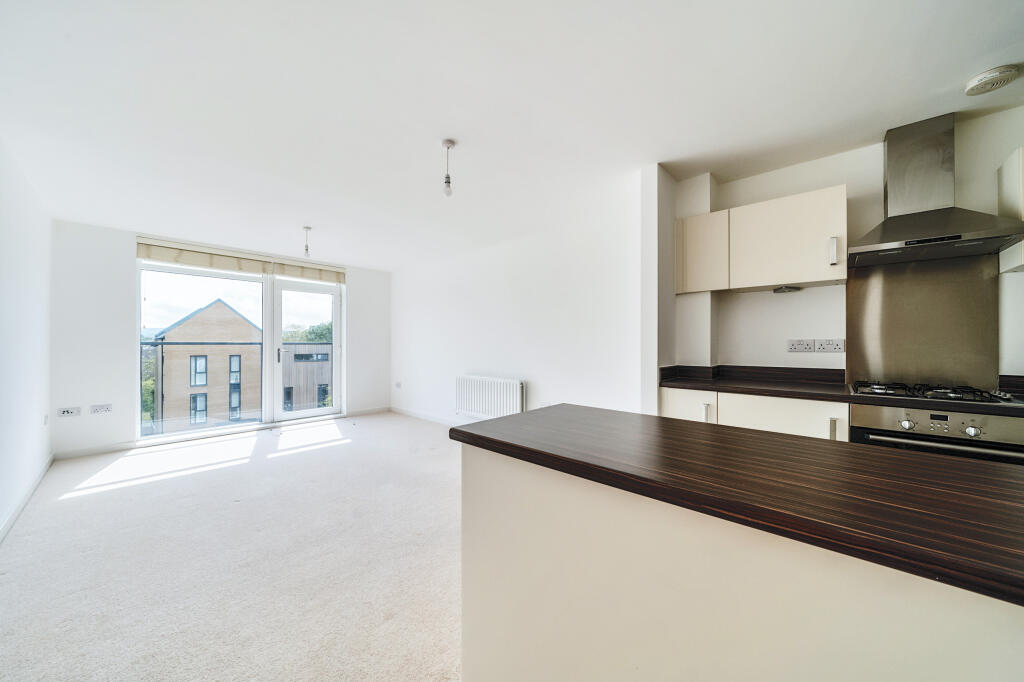 Open Plan Living Room / Kitchen