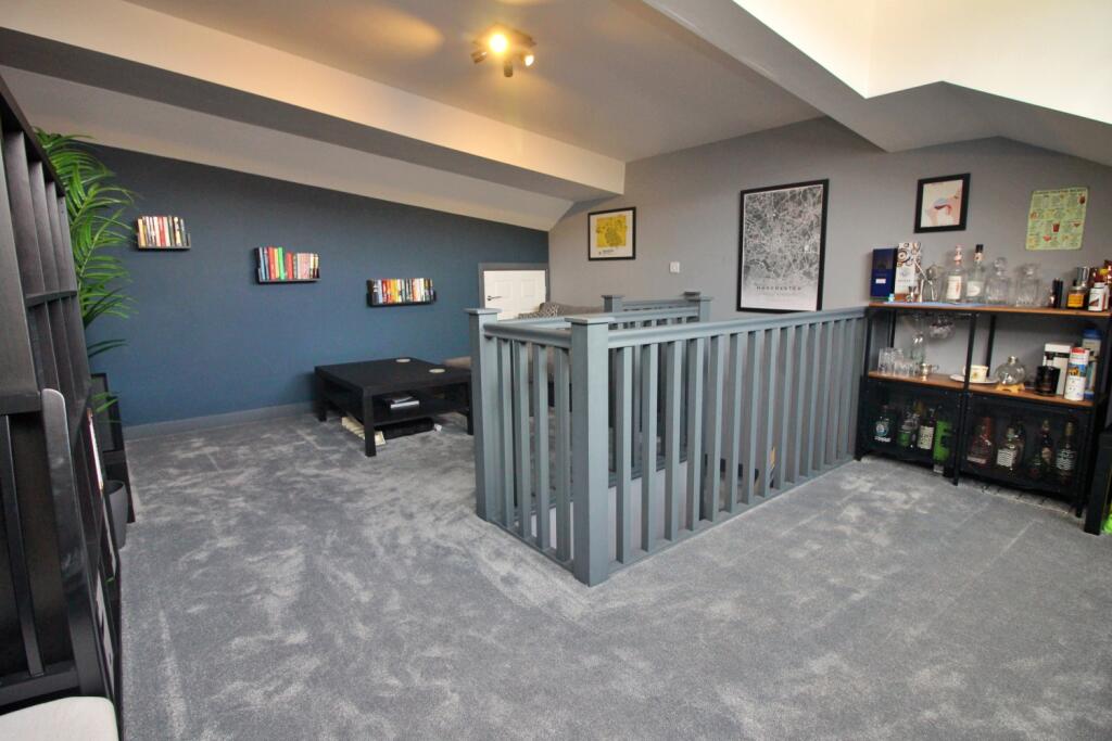 S F Sitting, Bedroom 3