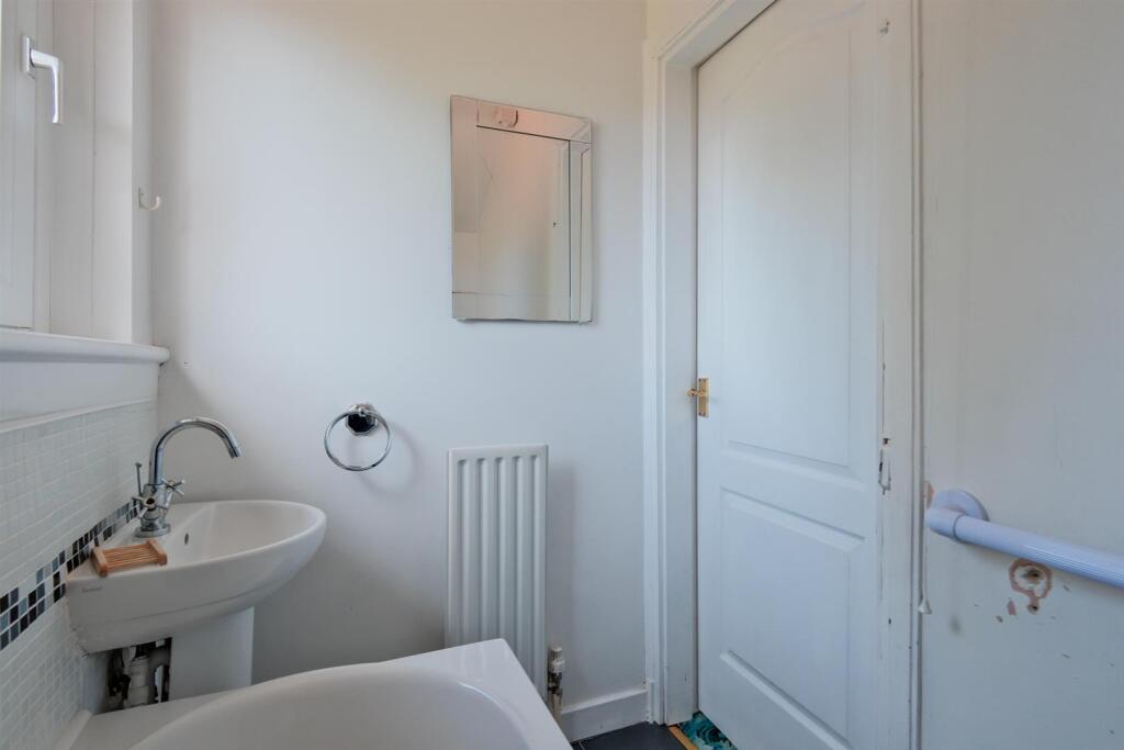 021-56 Waverley Drive Wishaw, ML2 7JW.jpg