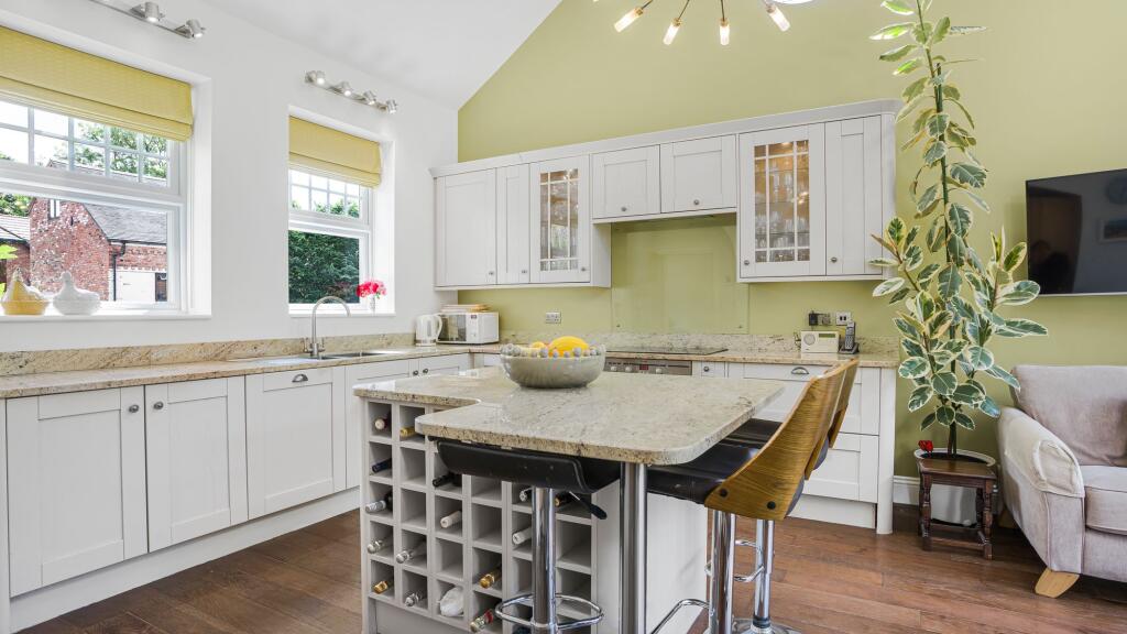 Kitchen/Family Room
