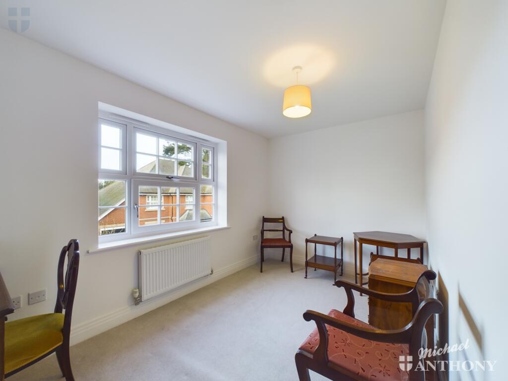 CAM03218G0-PR0464-STILL007