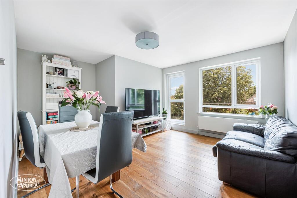 15 Kemsley Court-3.jpg