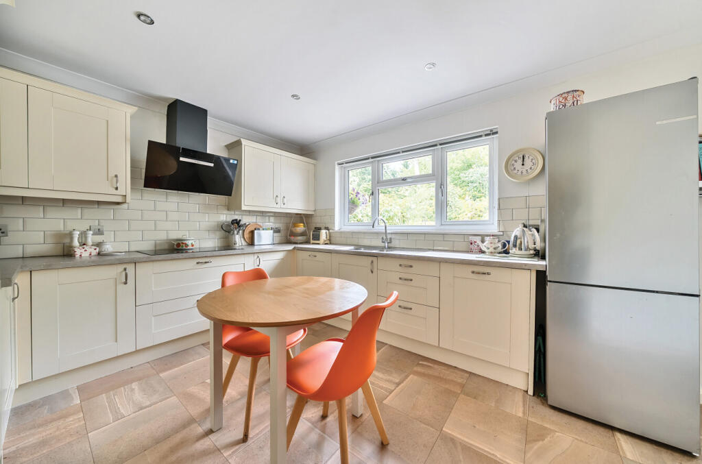 1305290-24-6846d5...