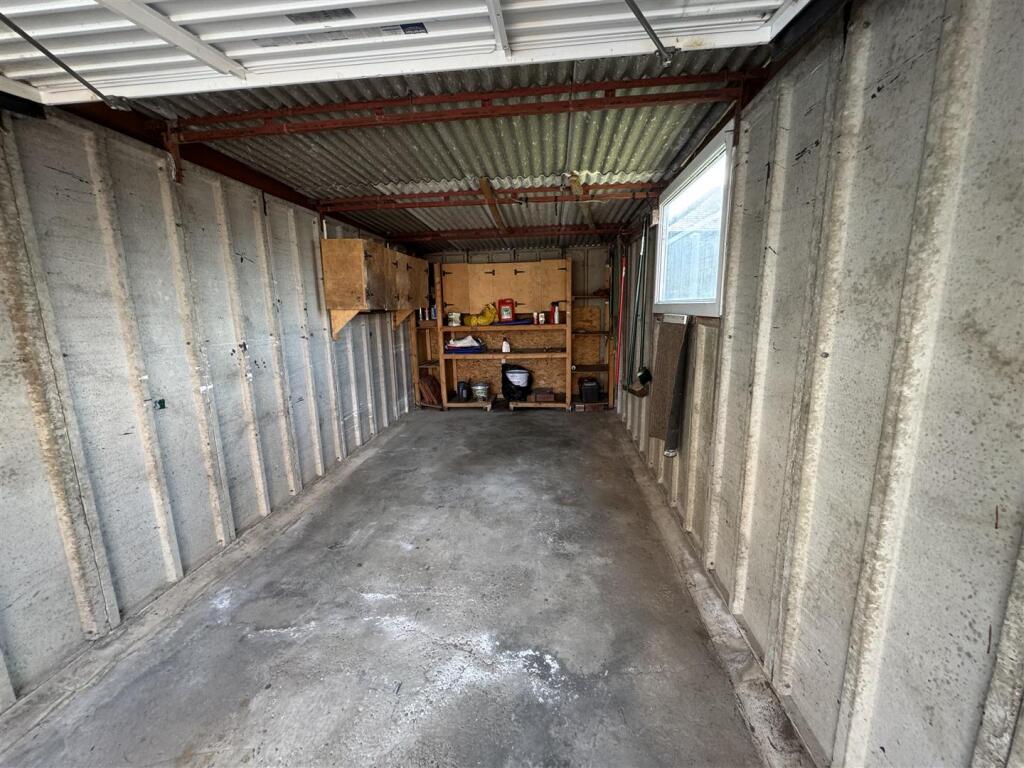 a.garage.jpeg