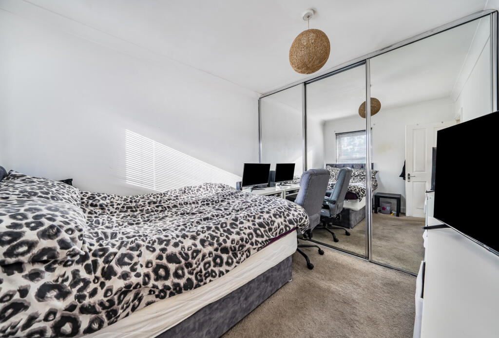 1360450-10-68db9d...