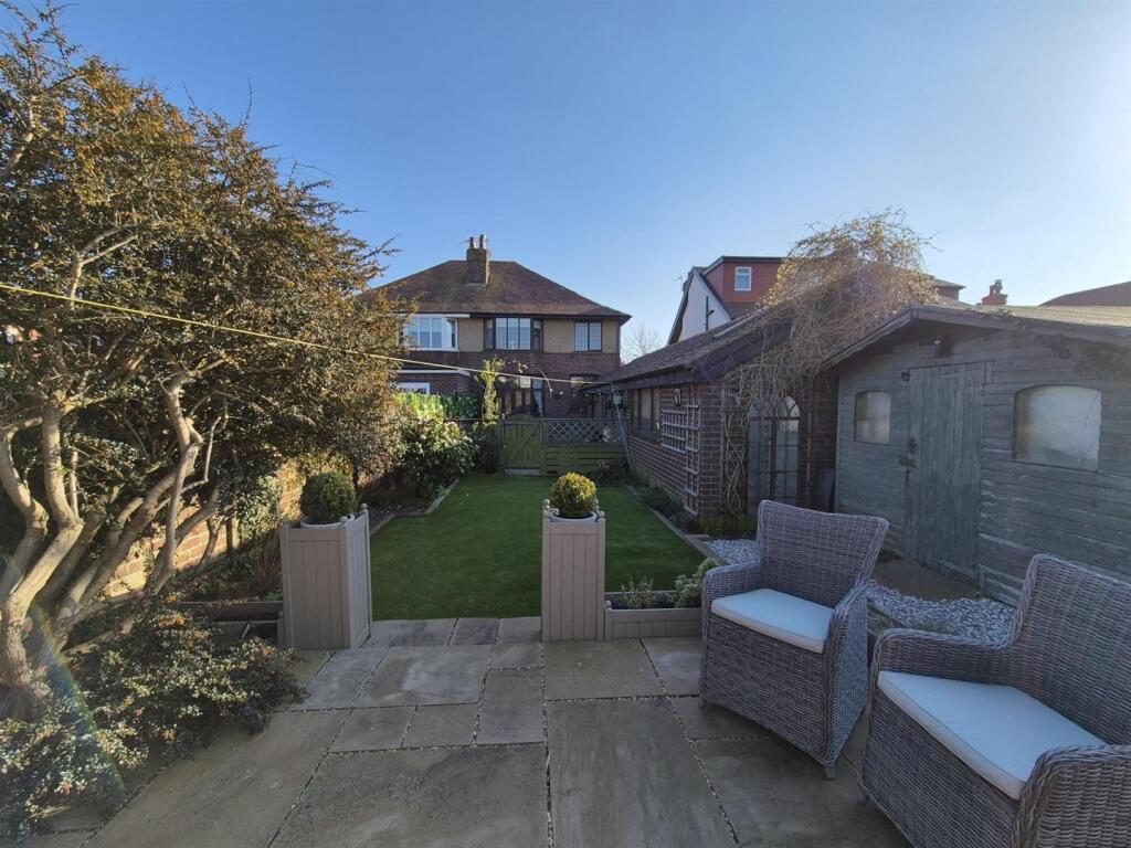 Mayfield Rd, 121, outside 2 new 2.jpg