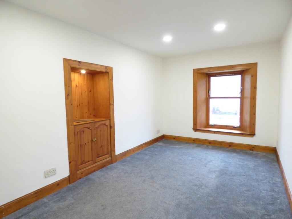 ANNEXE FLAT, DARGARVEL, SHORE ROAD, SANDBANK, PA23 8QD