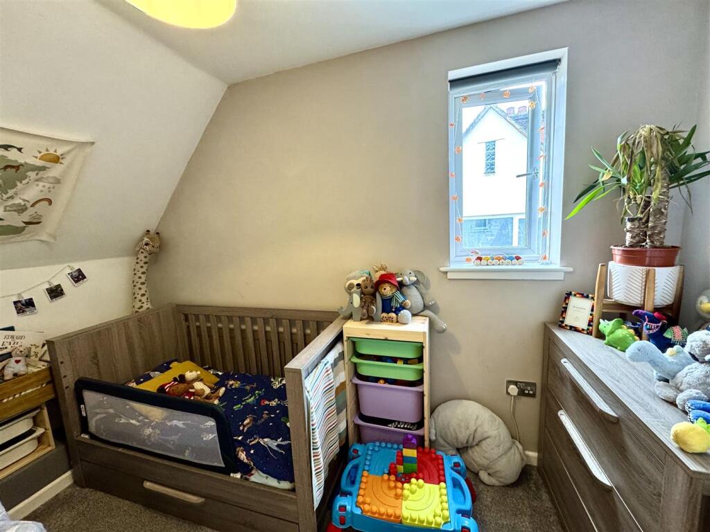 BEDROOM 3