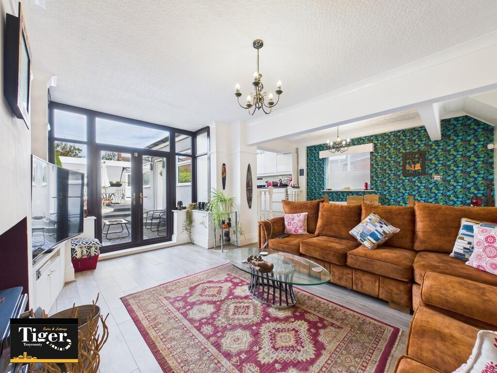 CAM03440G0-PR0415...