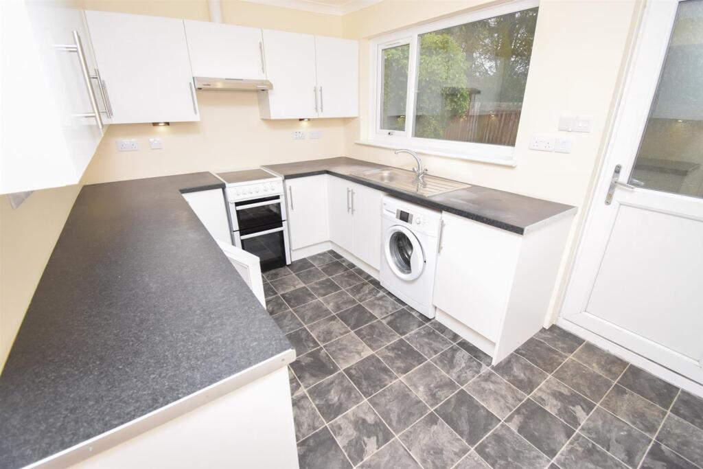 KITCHEN-2.jpg
