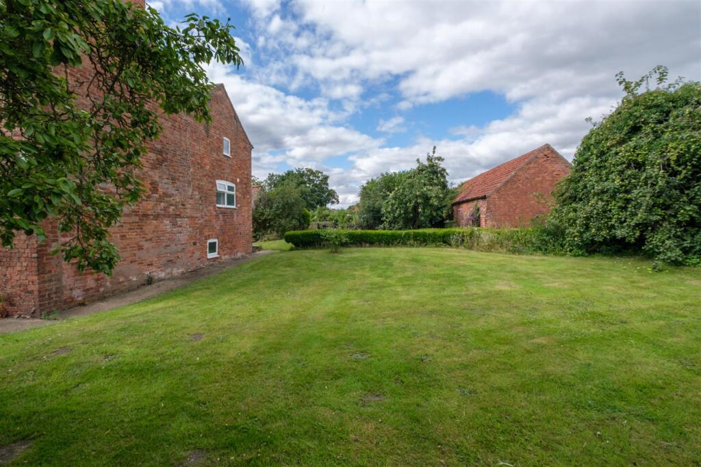 Yew Tree Cottage - Side Elevation.jpg