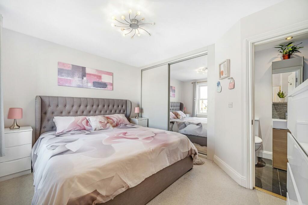 Principal bedroom.jpg