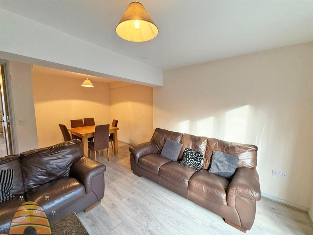 A bright and spacious modern living room perfec...