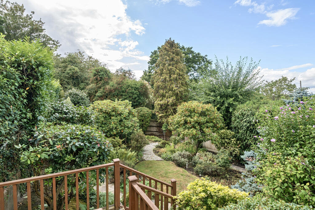 1346961-8-68b1c33...