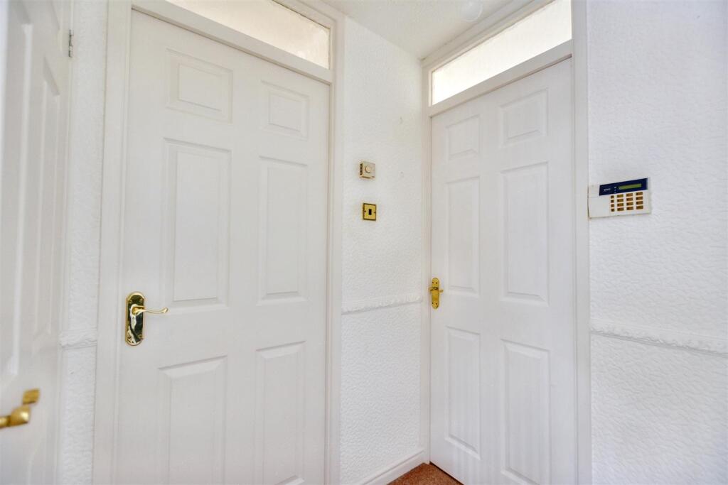 Hallway.jpeg
