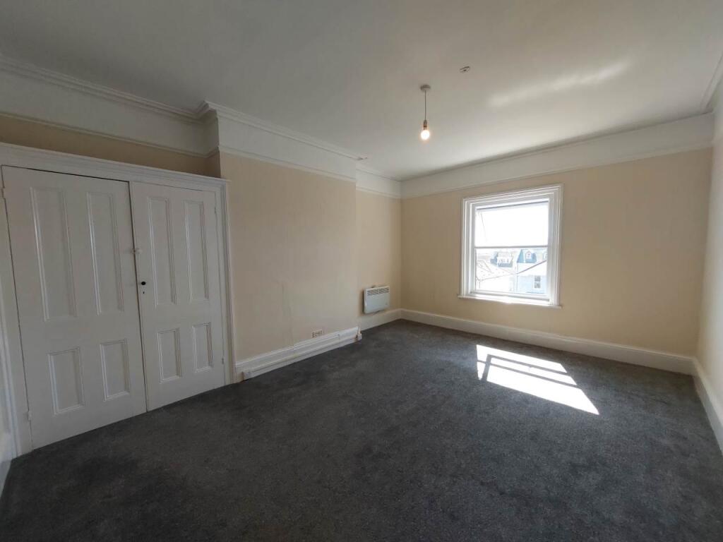 Rear room