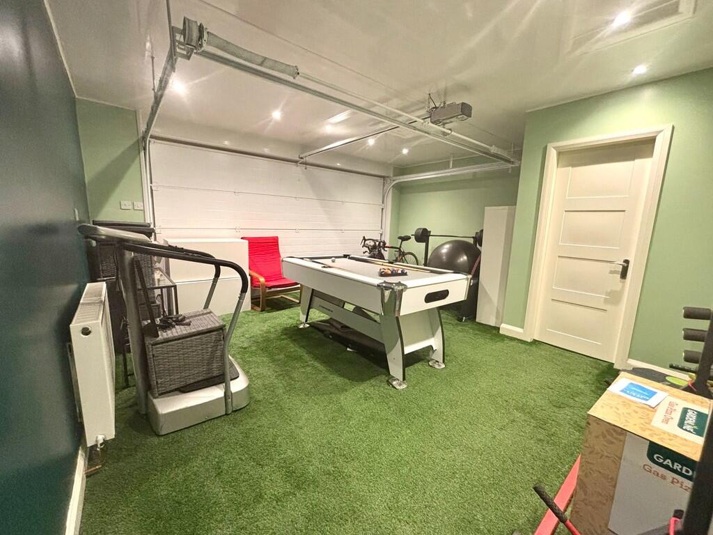 garage 