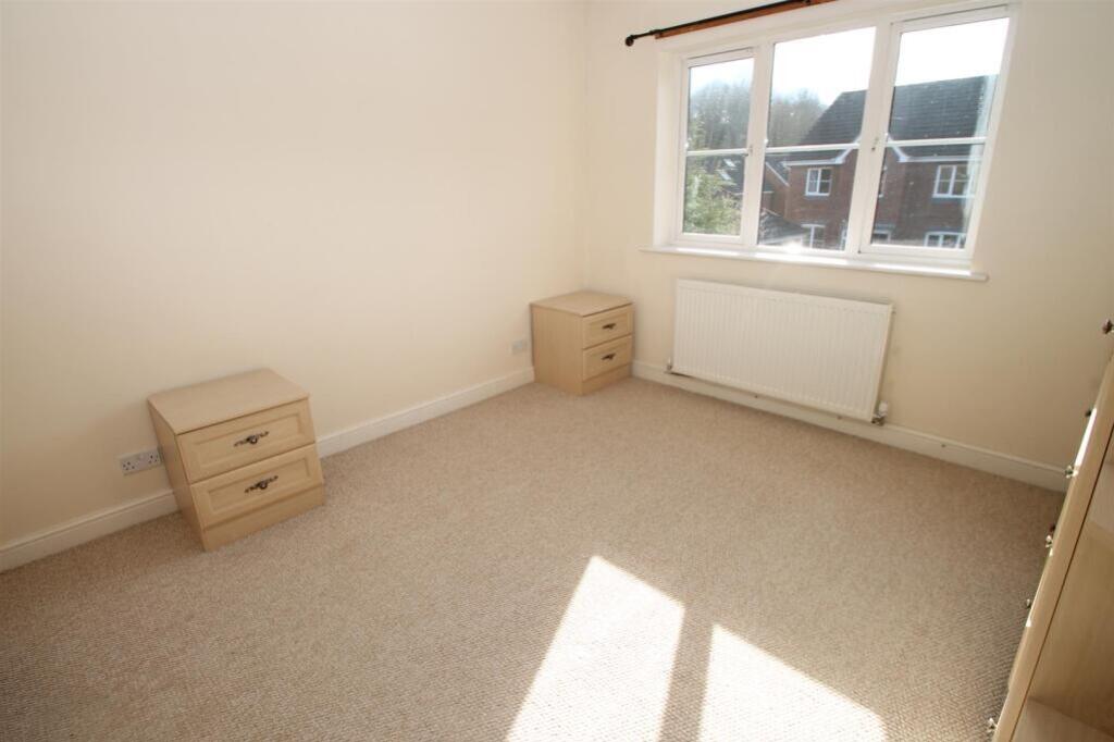 13400_33814495_IMG_05_0000