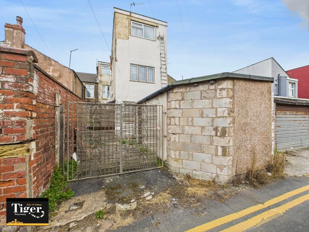 CAM03440G0-PR0383...