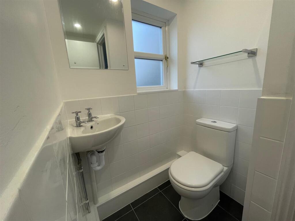 143-TOILET-1.jpeg