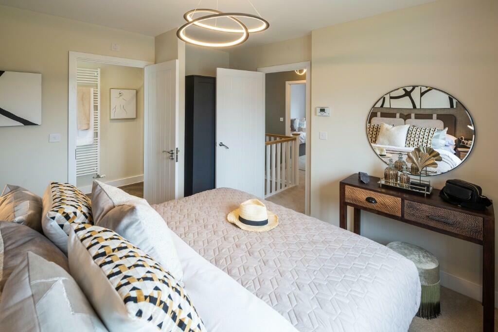 Avebury show home